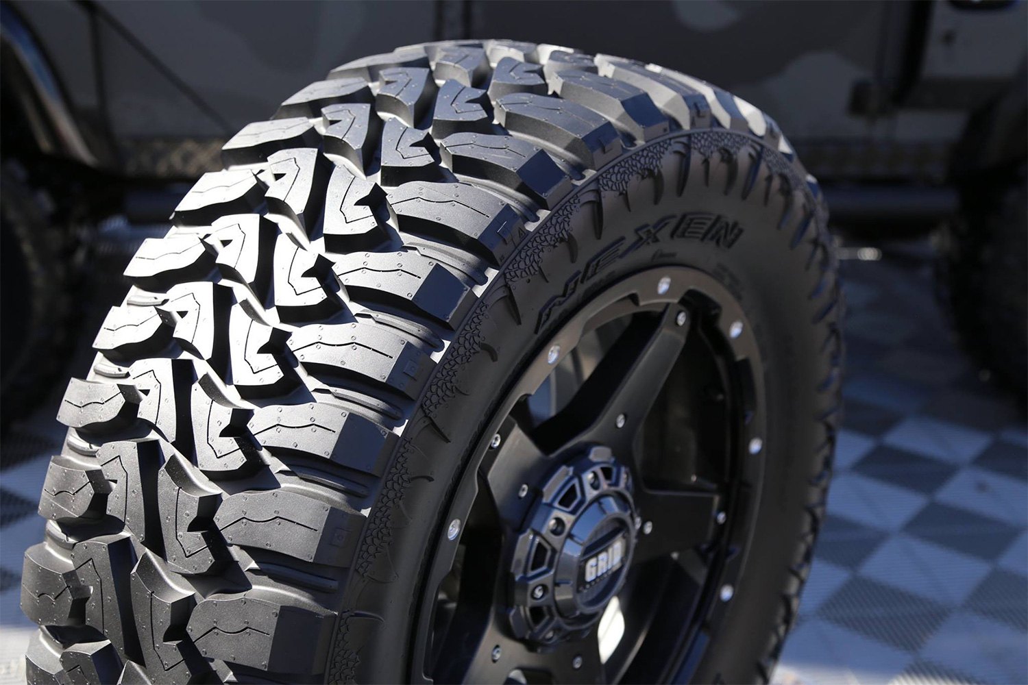 Nexen Roadian MTX 